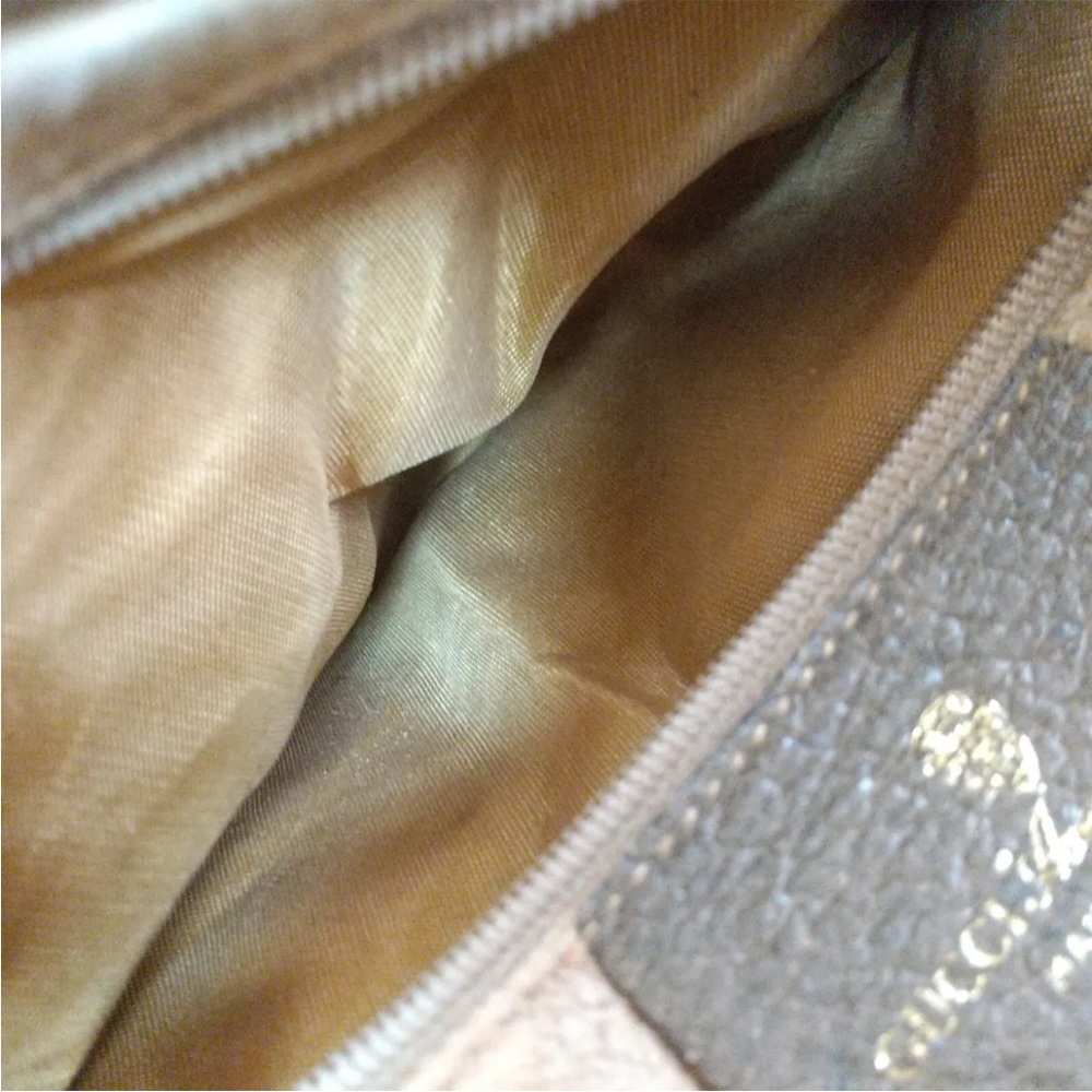 Authentic π GUCCI GG Supreme Sherry Line Shoulder Bag dust bag included. - Picture 15 of 17